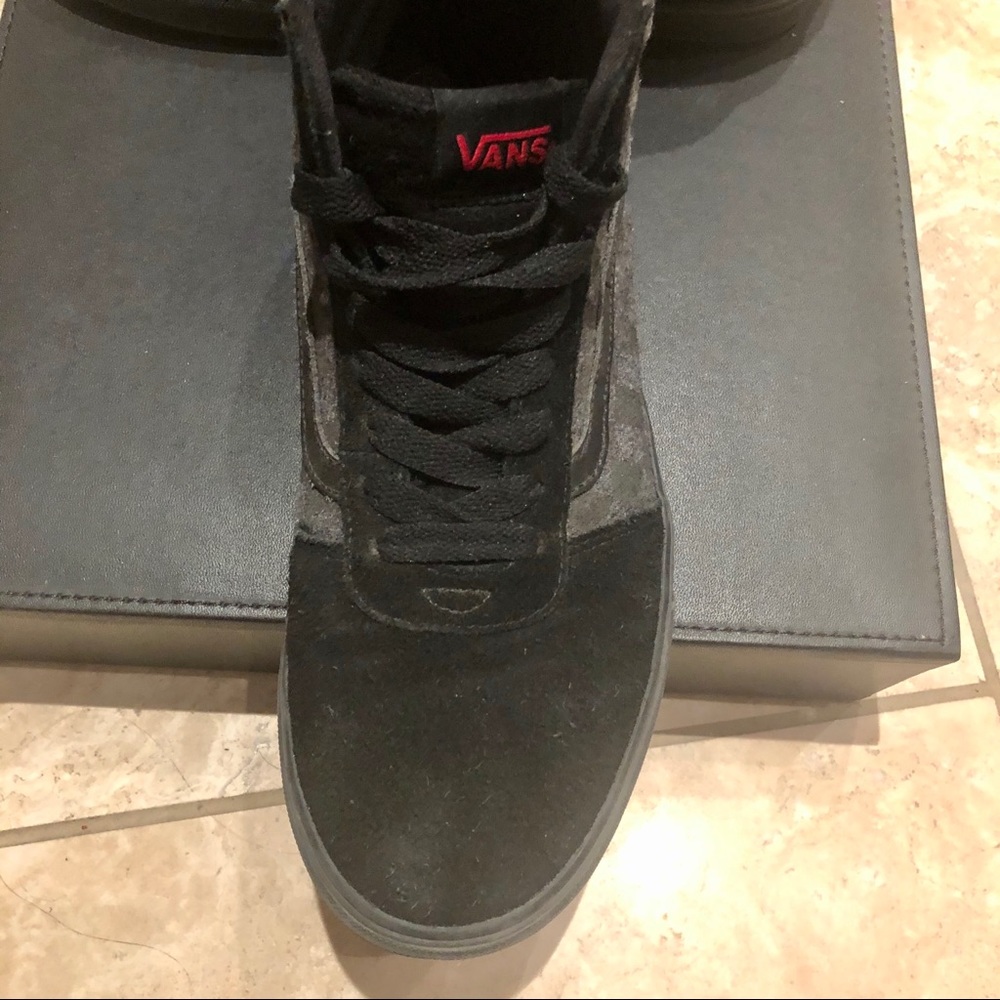 ❌SOLD❌Vans Mens High-Top Checkered Skate Shoe - Picture 4 of 8
